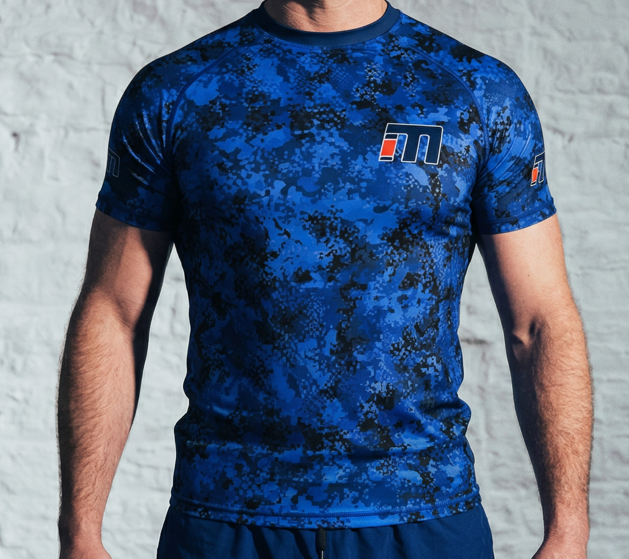 ARCTIC APEX RASH GUARD