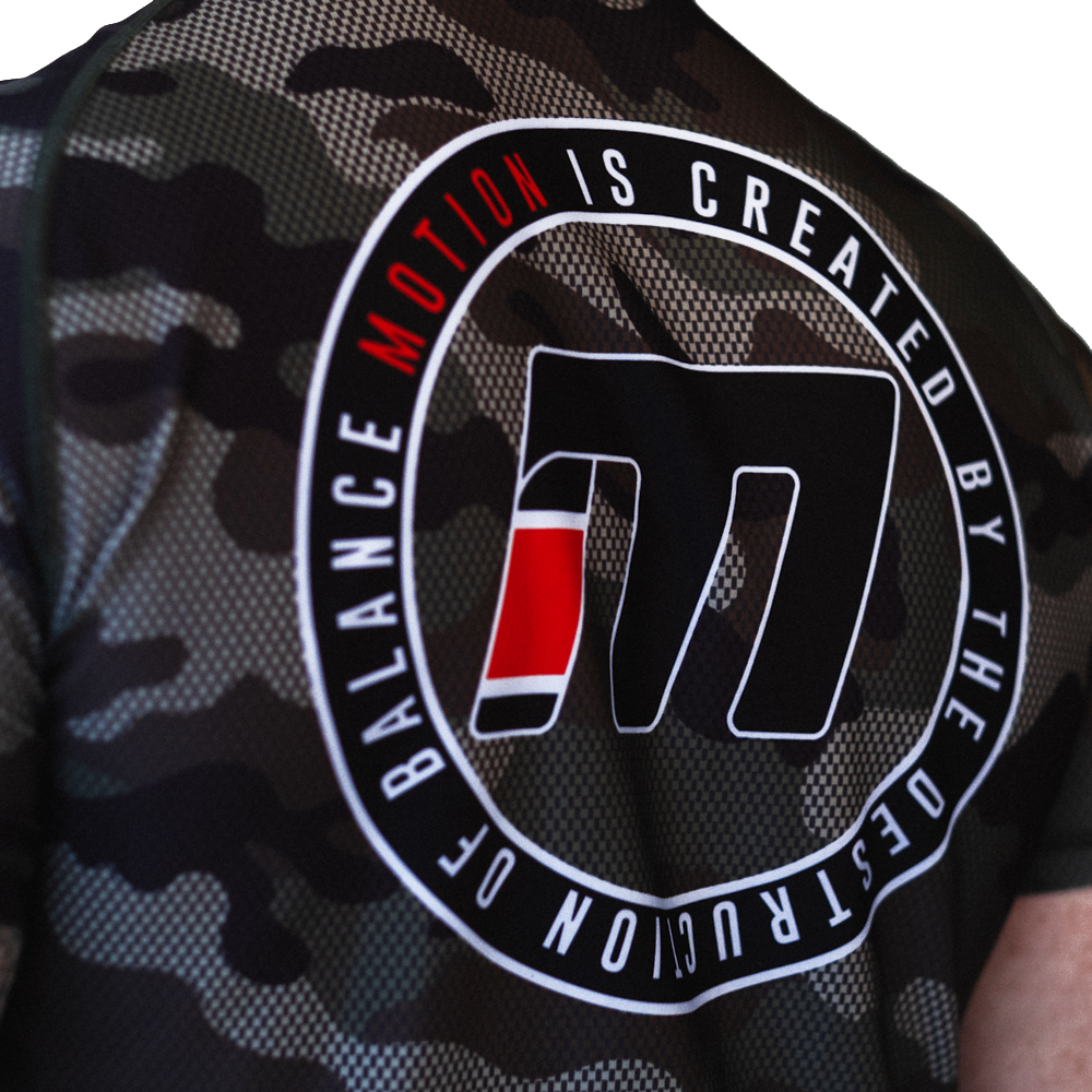 THE PREDATOR RASH GUARD