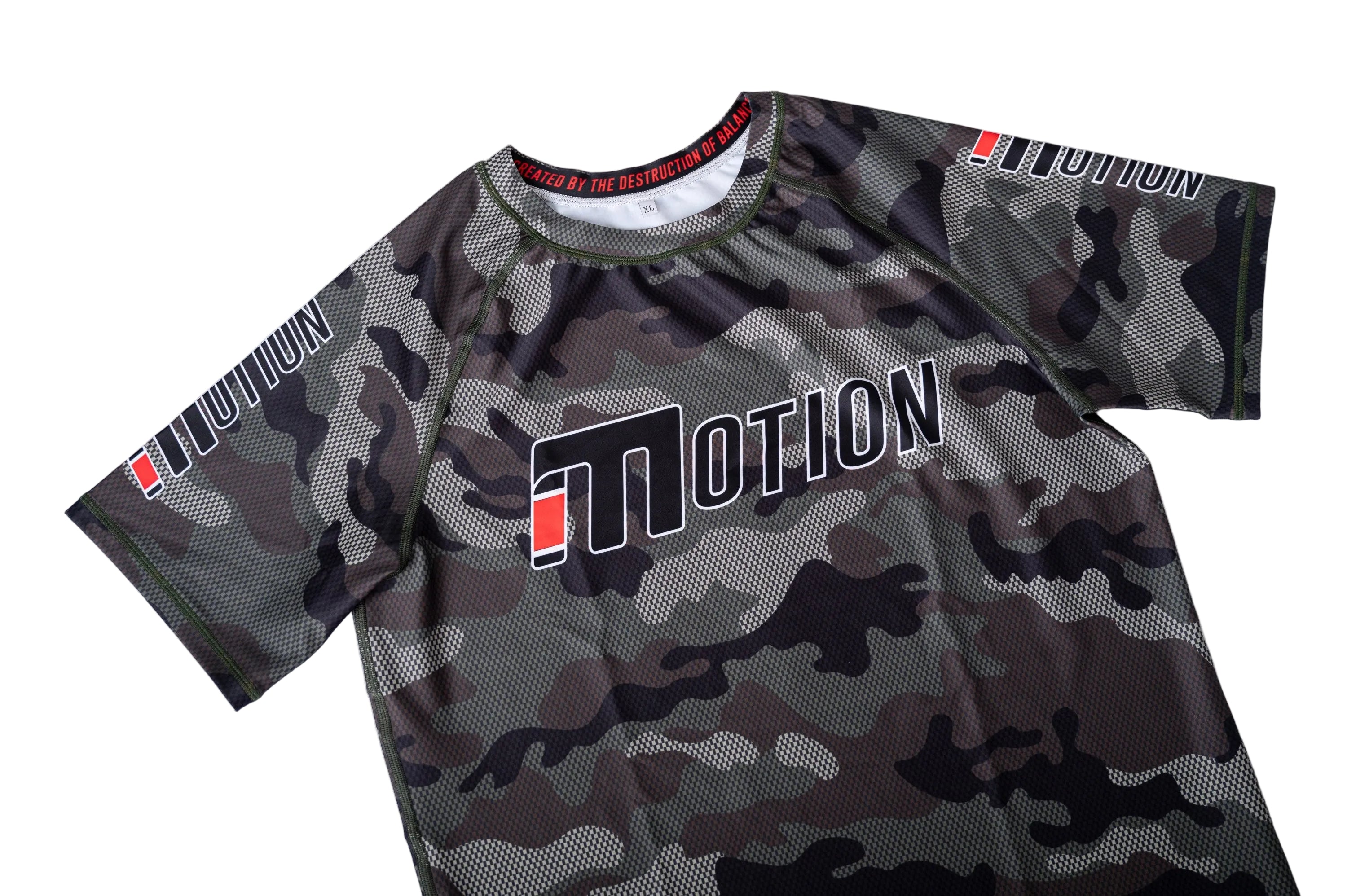 THE PREDATOR RASH GUARD