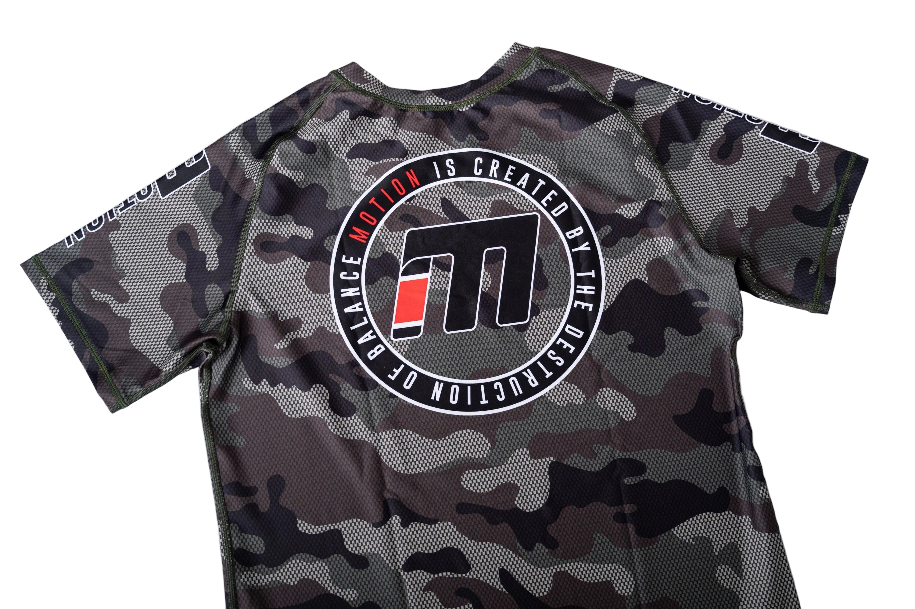 THE PREDATOR RASH GUARD