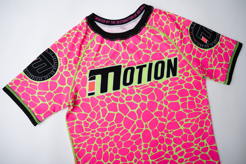PSYCHO GIRAFFE RASH GUARD